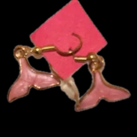 Handmade Jewelry - Pink Dolphin Pink and Gold Earrings nwot rare